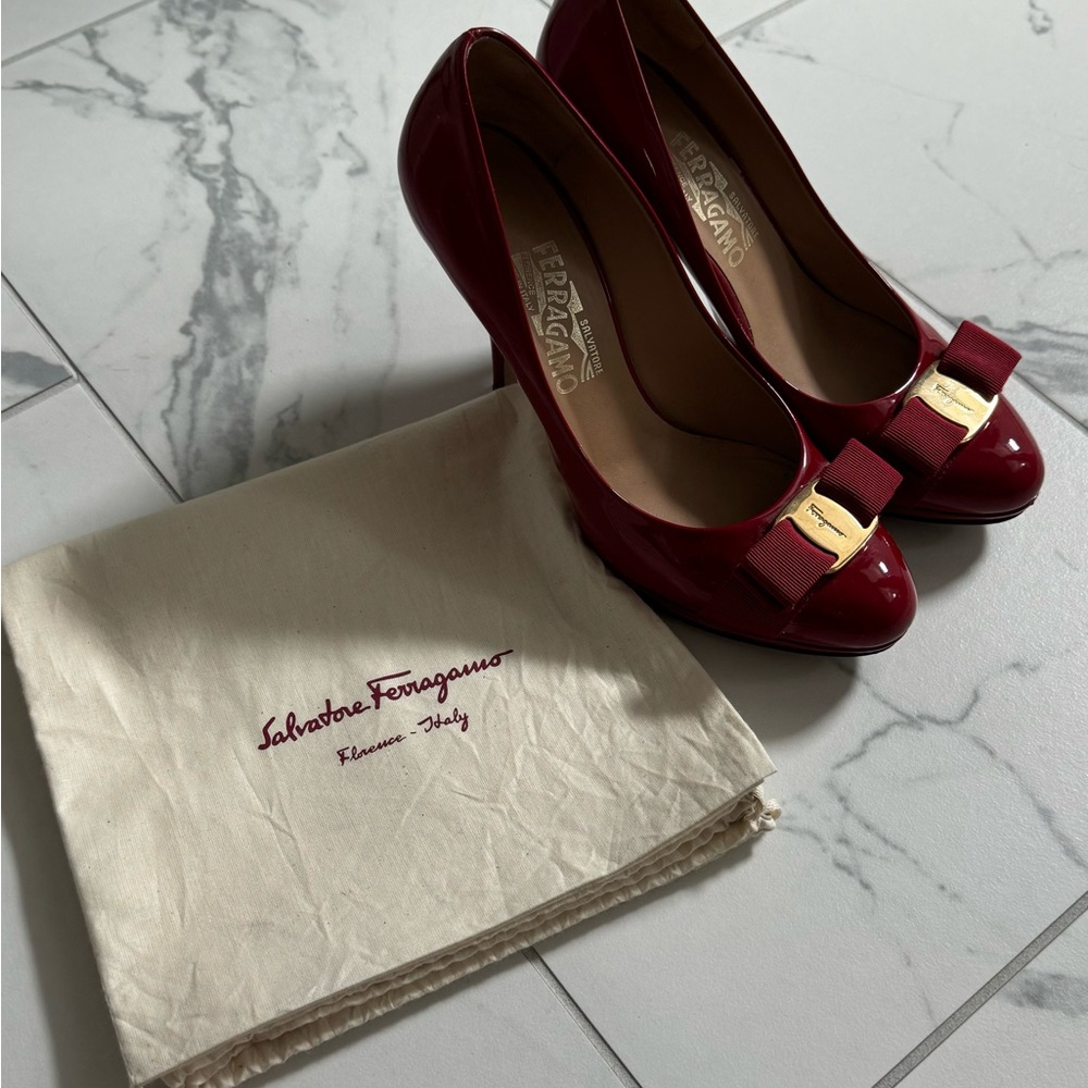 Salvatore Ferragamo Vera Bow Red Pumps Size 8